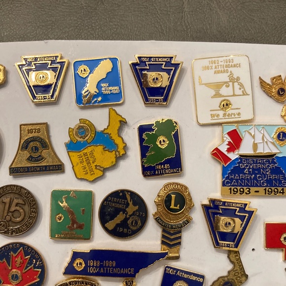 Lot of 70 Lions Club Pins Dating 1950 - 1990's - Picture 4 of 7